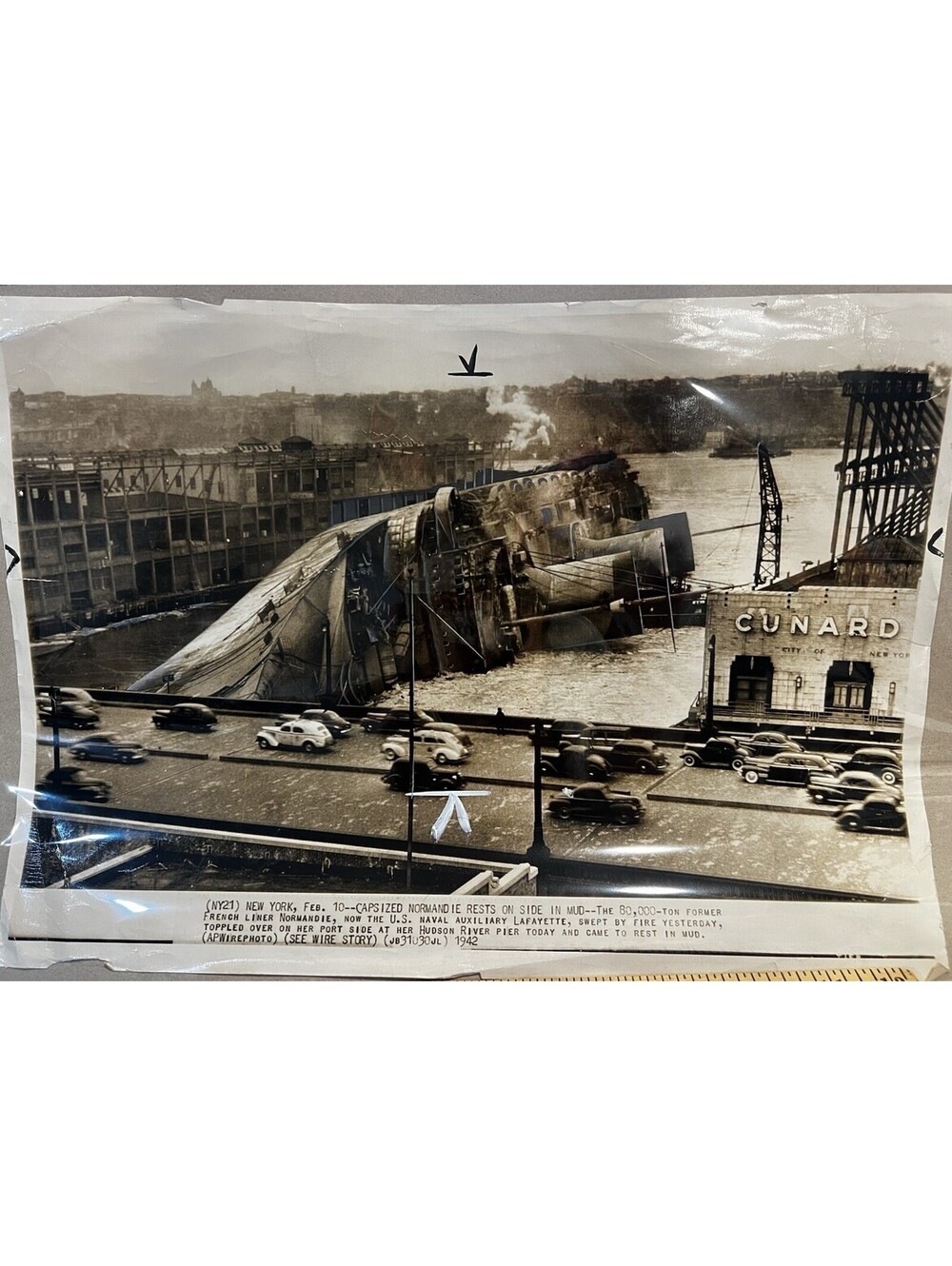 AP WIRE PHOTO-Capsized Normandie French Liner- US Naval  2/10/1942 NYC Lafayette